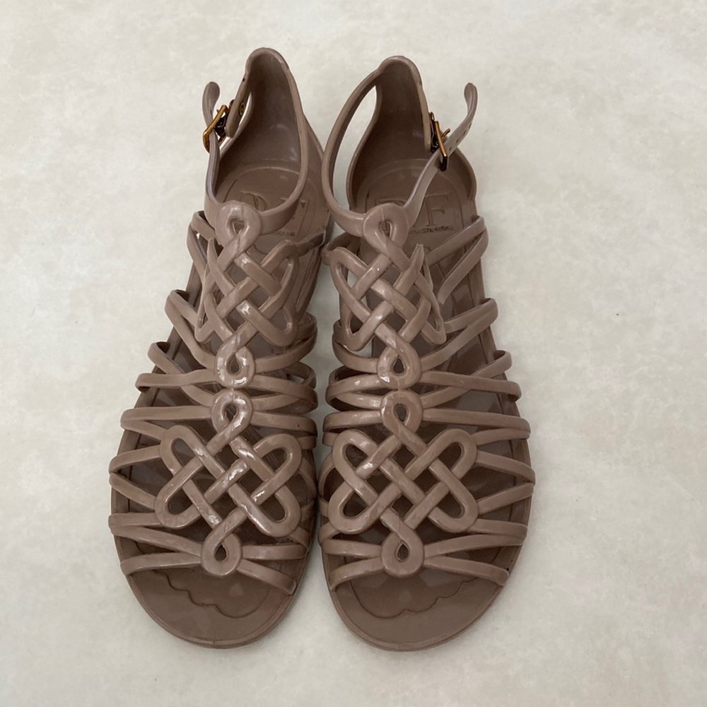 Diane von Furstenberg Jaya jelly sandal in Pebble size 7